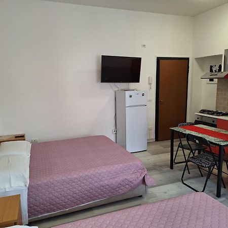 Giada Rooms ペスキエーラ・デル・ガルダ エクステリア 写真